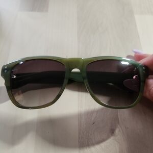 ☀️Green Sunglasses